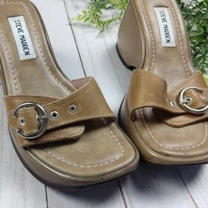 vintage Steve Madden chunky platform slides